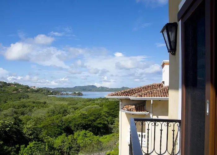 Сasa de vacaciones Penthouse With Pacific Sunset Views - Flamingo Rose Vista