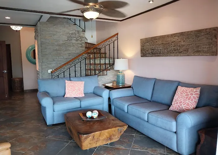 Сasa de vacaciones Penthouse With Pacific Sunset Views - Flamingo Rose Vista *